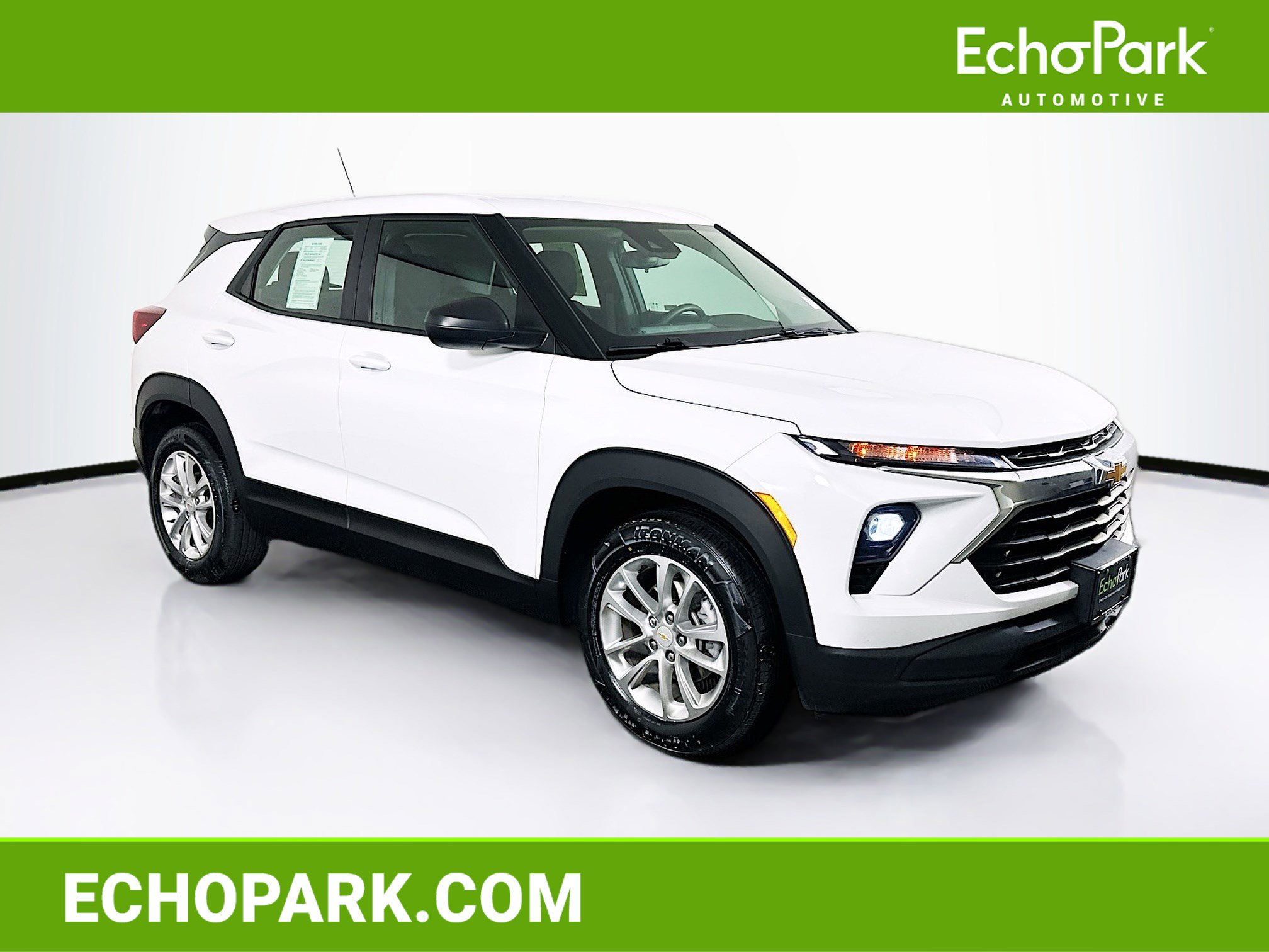 Used 2024 Chevrolet TrailBlazer LS image 1