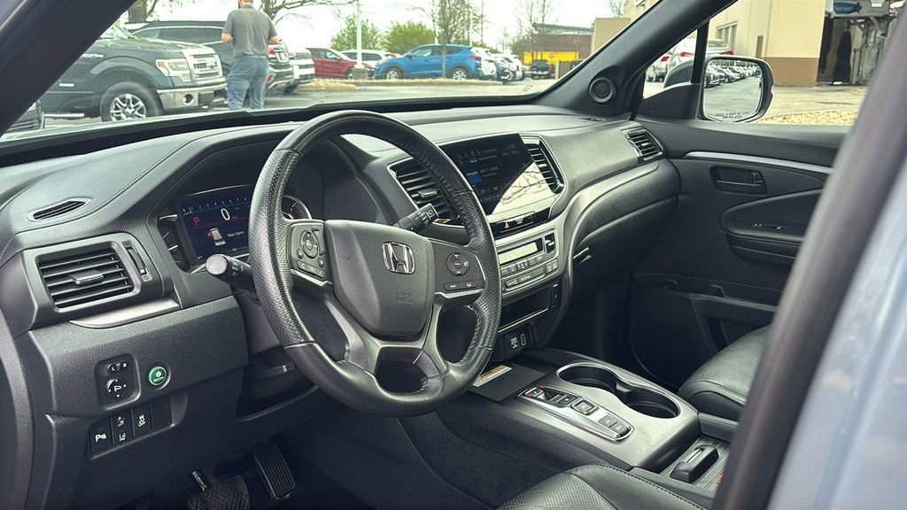 Used 2023 Honda Passport EX-L image 23