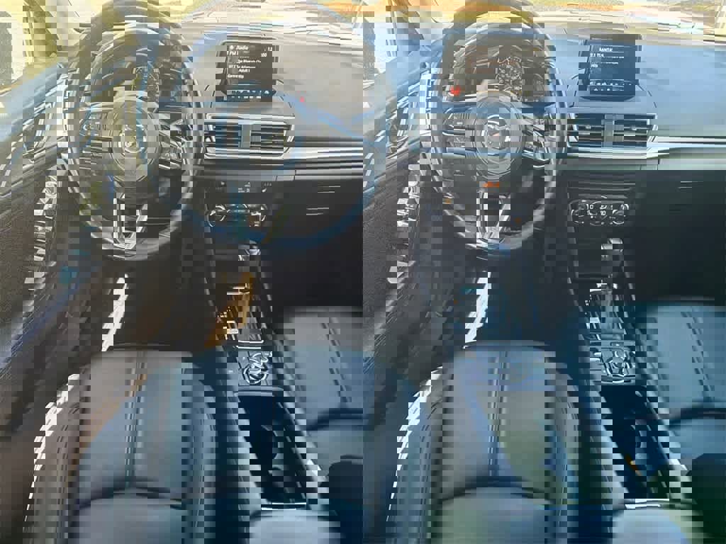 Used 2017 MAZDA MAZDA3 Touring image 19