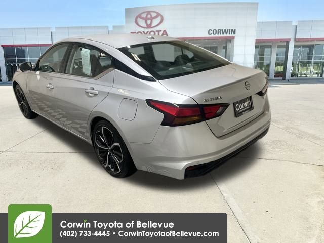 Used 2024 Nissan Altima 2.5 SR image 3