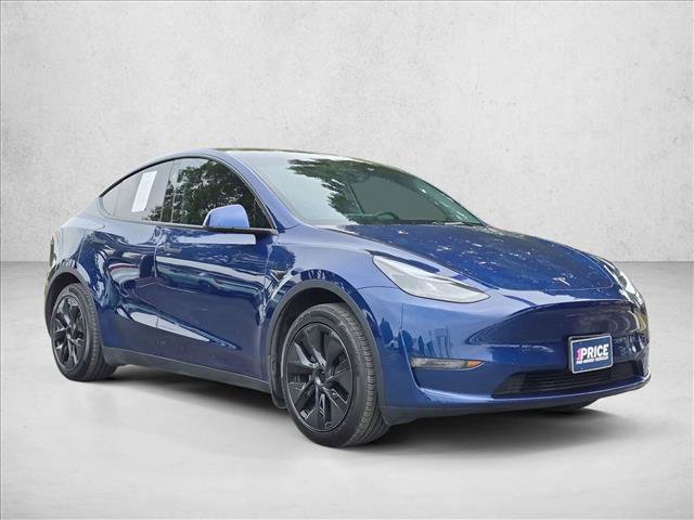 Used 2024 Tesla Model Y Long Range AWD/4WD image 3