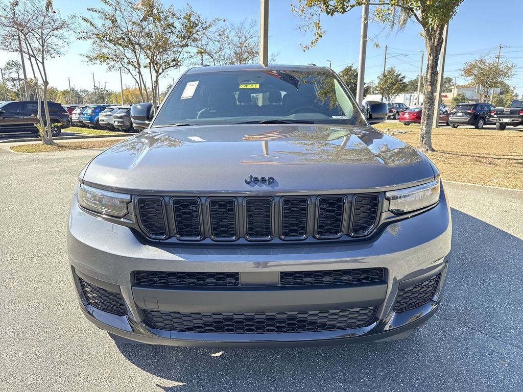 New 2025 Jeep Grand Cherokee L Altitude image 8