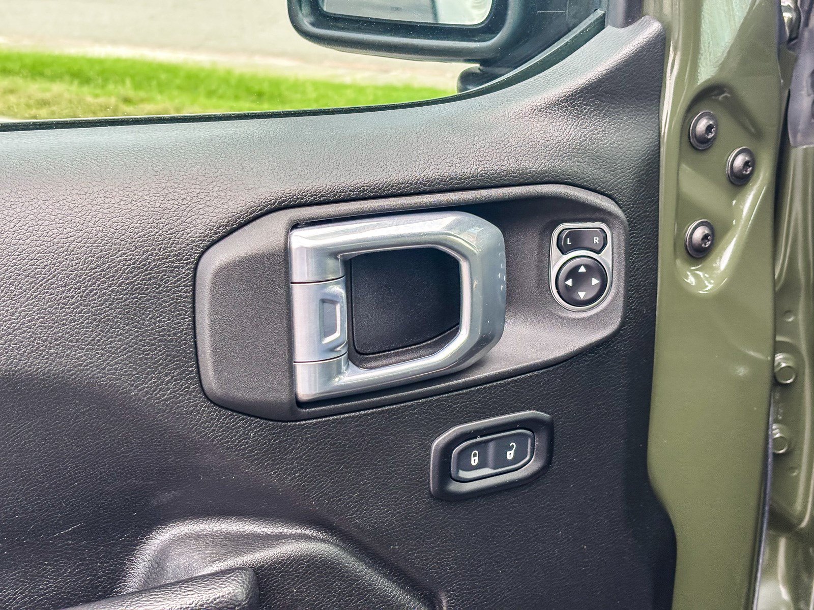 Used 2021 Jeep Wrangler Unlimited Sport AWD/4WD image 22
