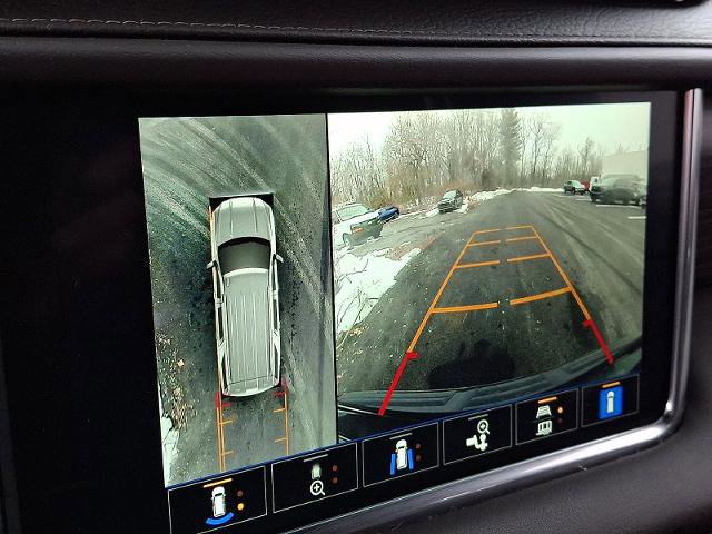 Used 2022 GMC Yukon XL Denali w/ Advanced Technology Package image 21