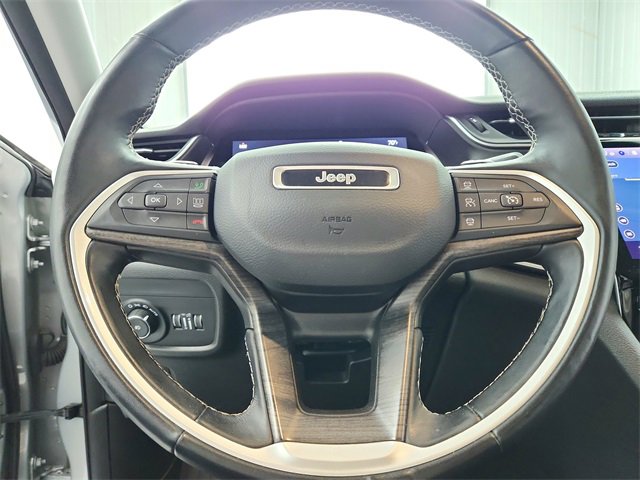 Used 2022 Jeep Grand Cherokee L Limited image 24