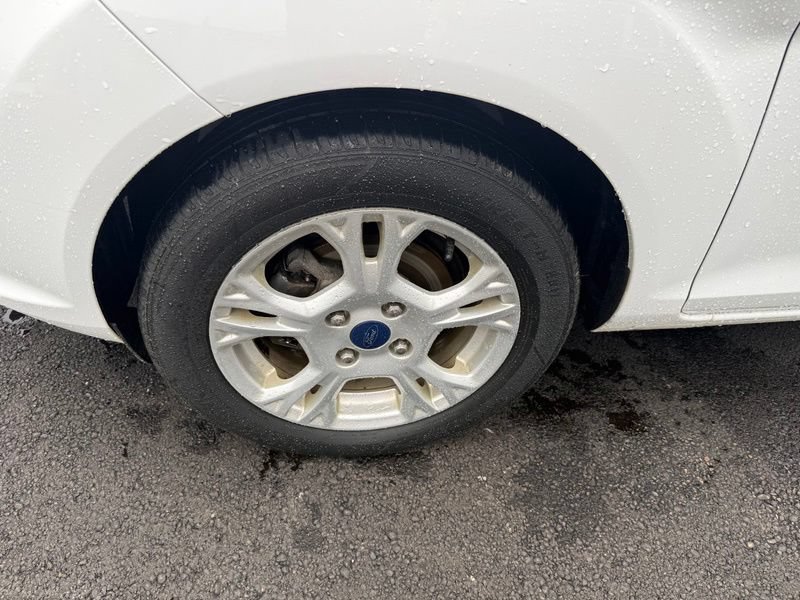 Used 2016 Ford Fiesta SE FWD image 15
