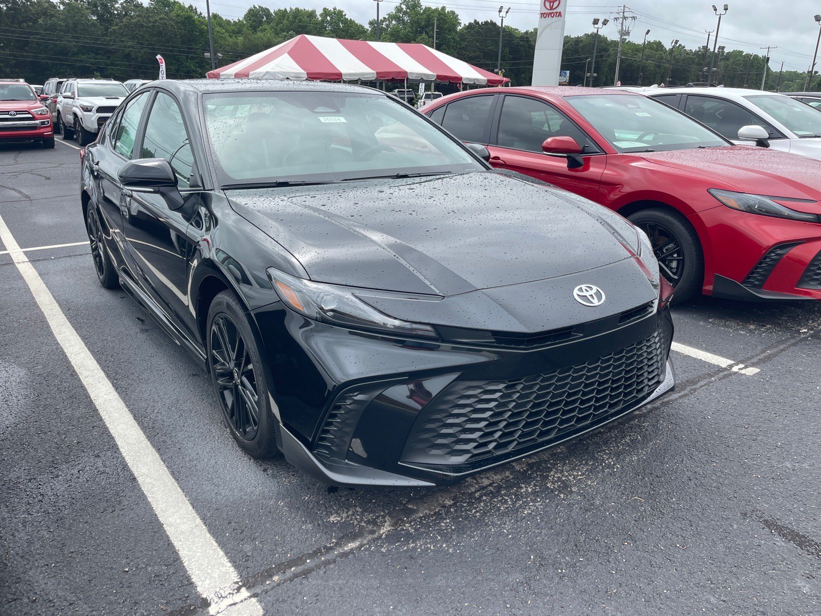 New 2026 Toyota Camry SE FWD image 1