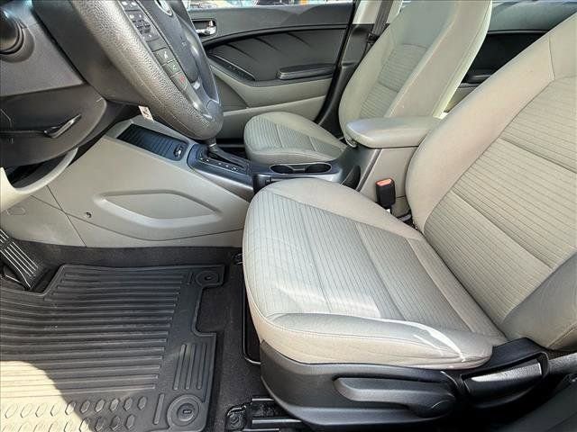 Used 2015 Kia Forte LX w/ Popular Package FWD image 13