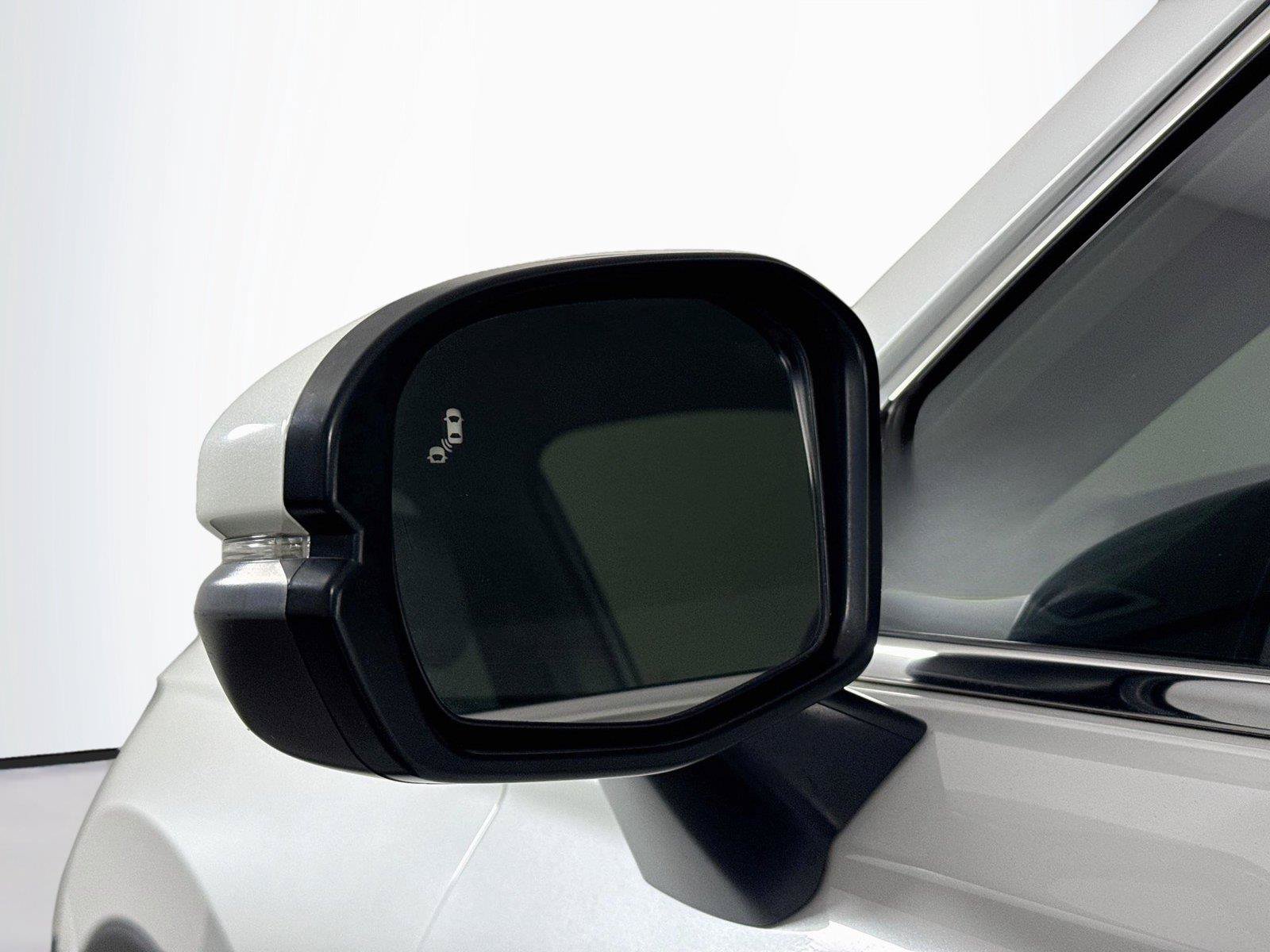 Used 2023 Honda CR-V EX image 5