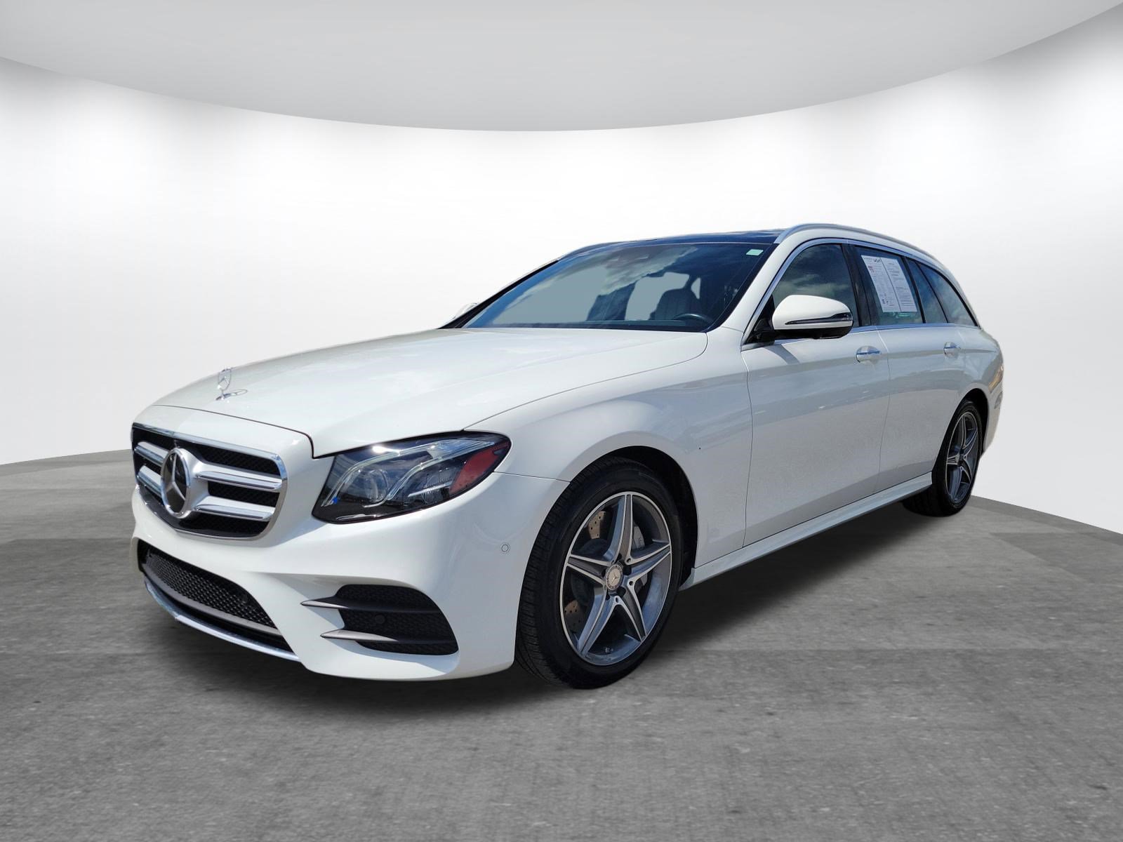 Used 2017 Mercedes-Benz E 400 4MATIC Wagon image 20