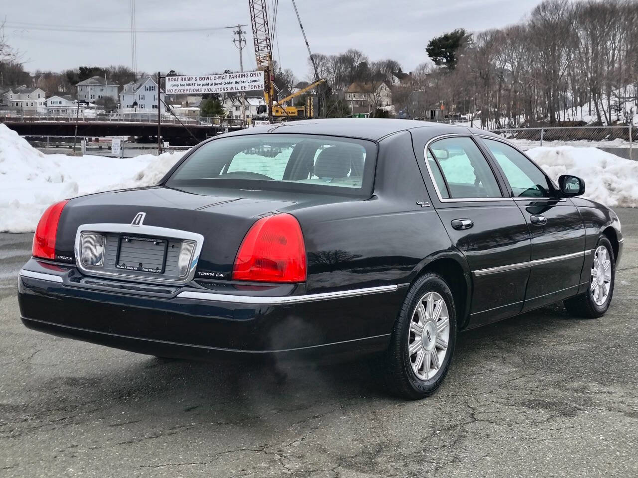 Used 2009 Lincoln Town Car Signature Limited image 7