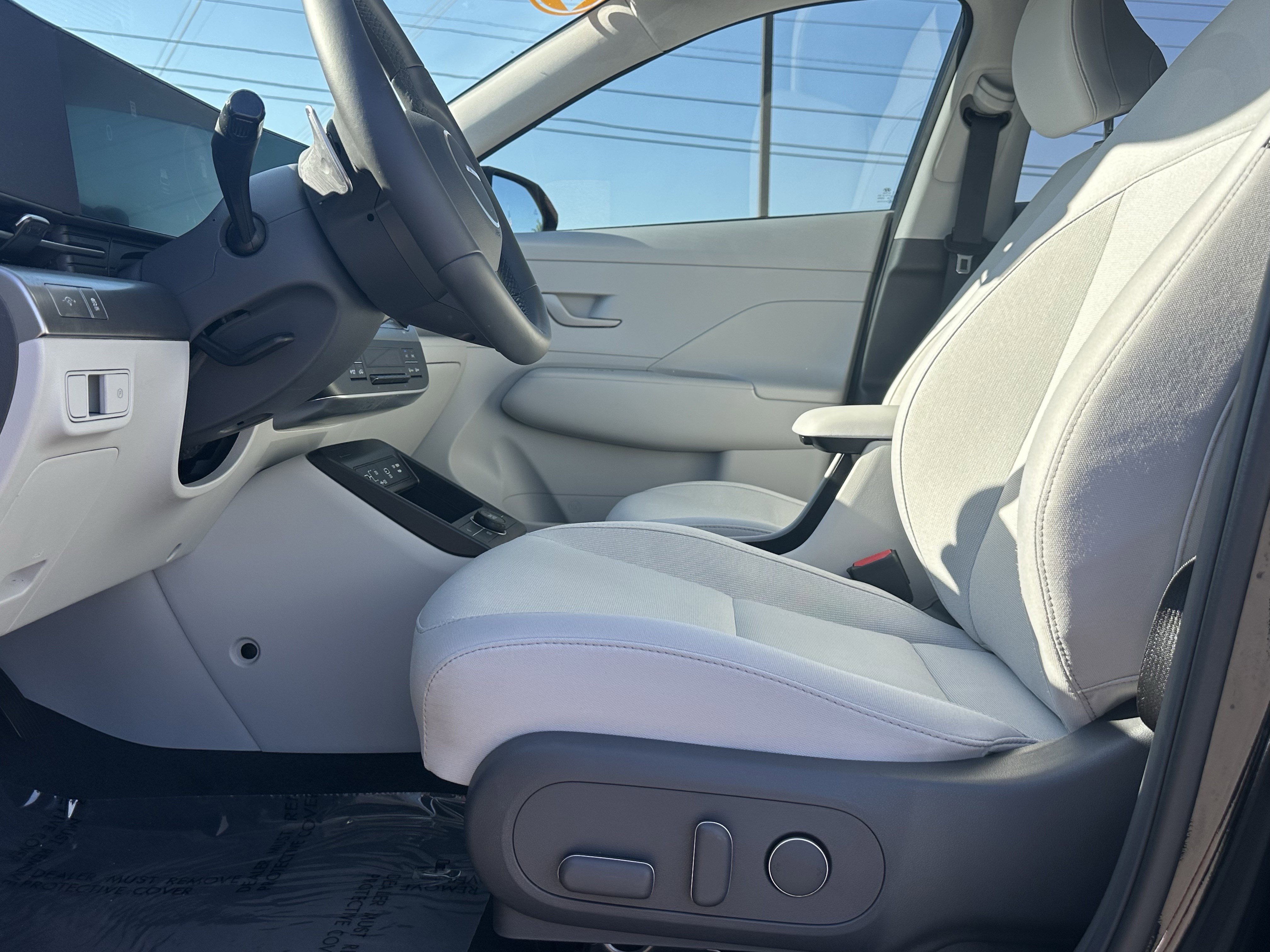 Used 2024 Hyundai Kona SEL FWD image 12