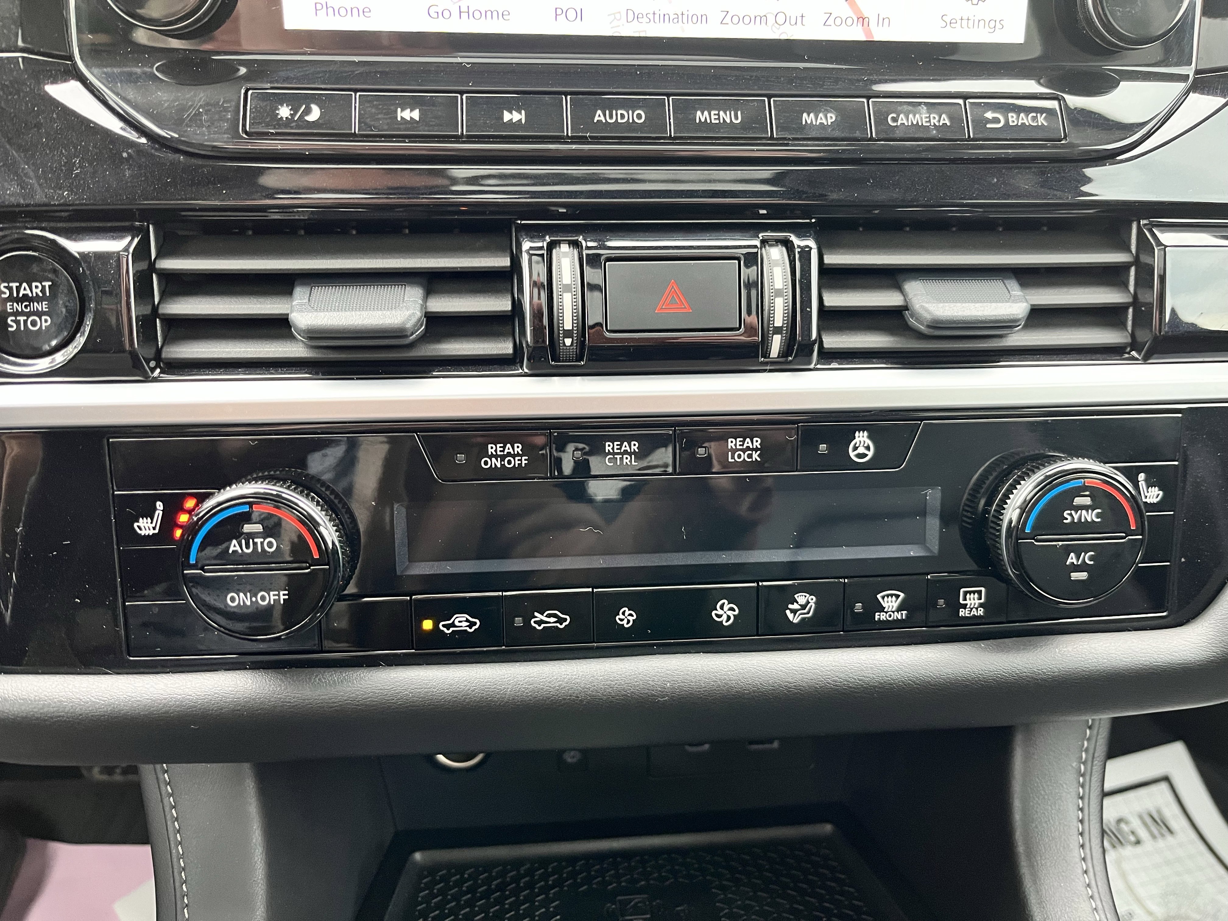 Used 2025 Nissan Pathfinder SL w/ SL Premium Package image 25