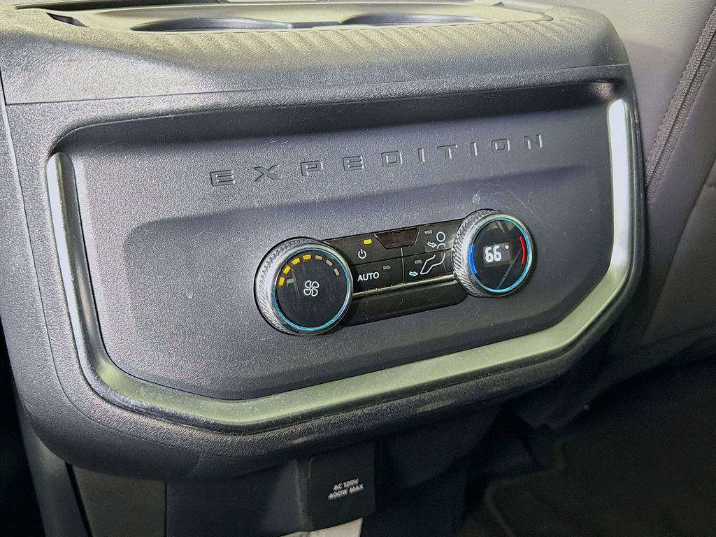 Used 2025 Ford Expedition Max Active AWD/4WD image 28
