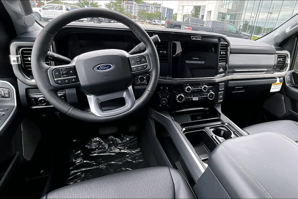 New 2026 Ford F250 Lariat w/ Black Appearance Package AWD/4WD image 5