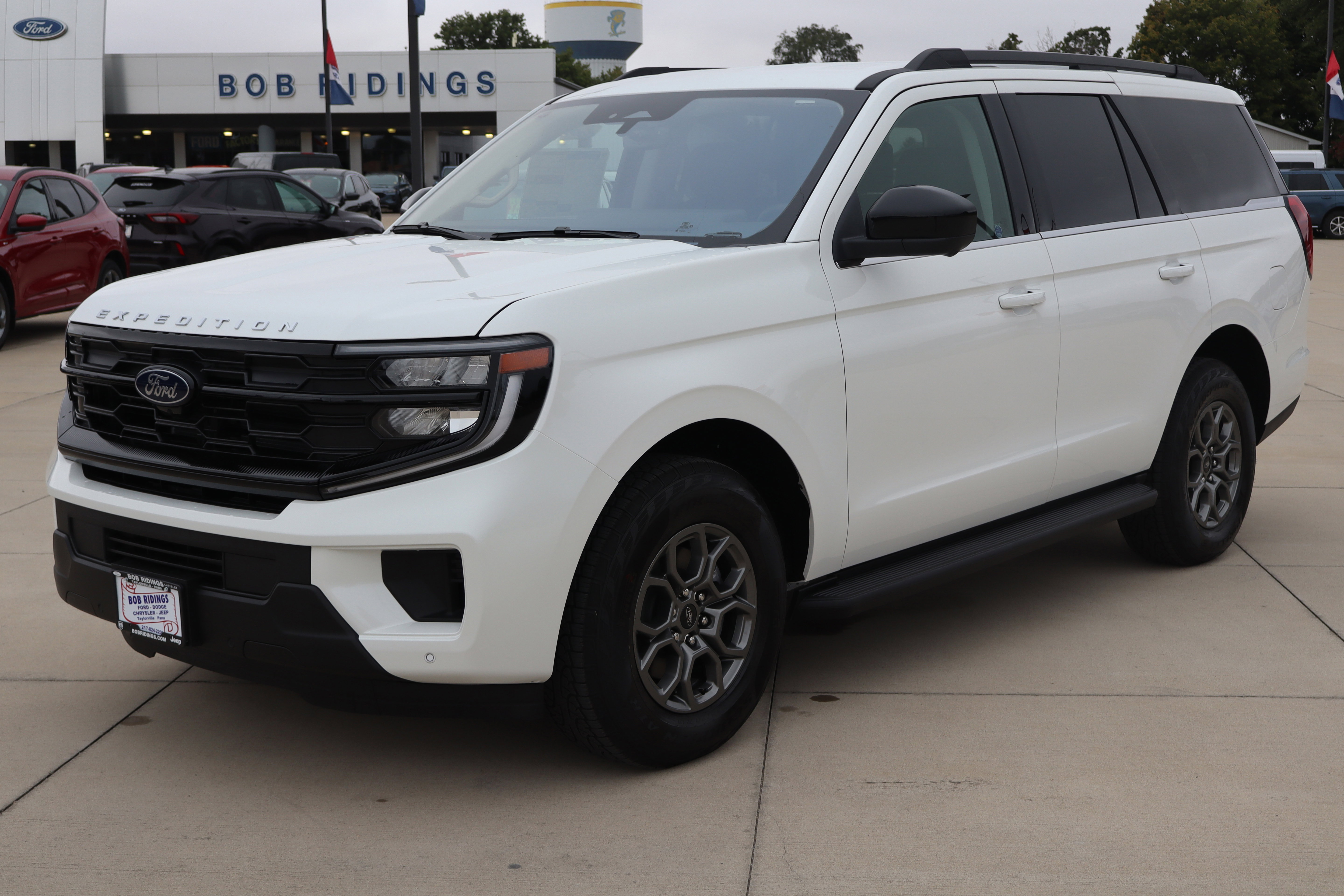New 2025 Ford Expedition Active image 1