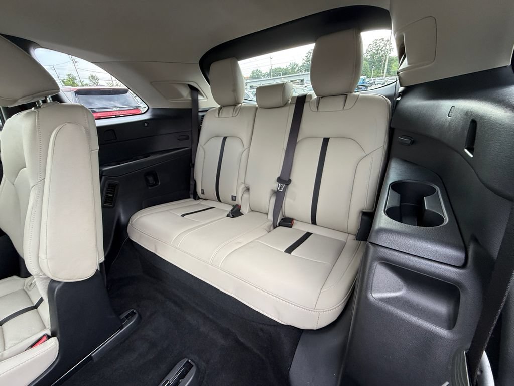 Used 2024 MAZDA CX-90 3.3 Turbo w/ Preferred Plus AWD/4WD image 26