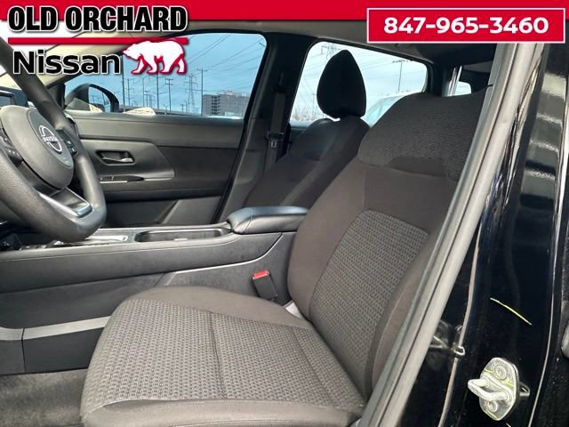 Used 2025 Nissan Kicks S FWD image 9