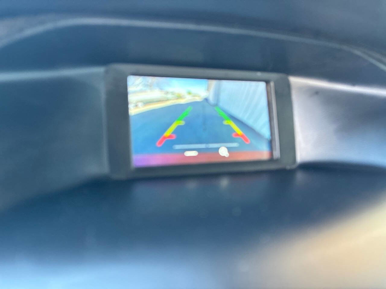 Used 2018 Ford Focus SE w/ Cold Weather Package image 34