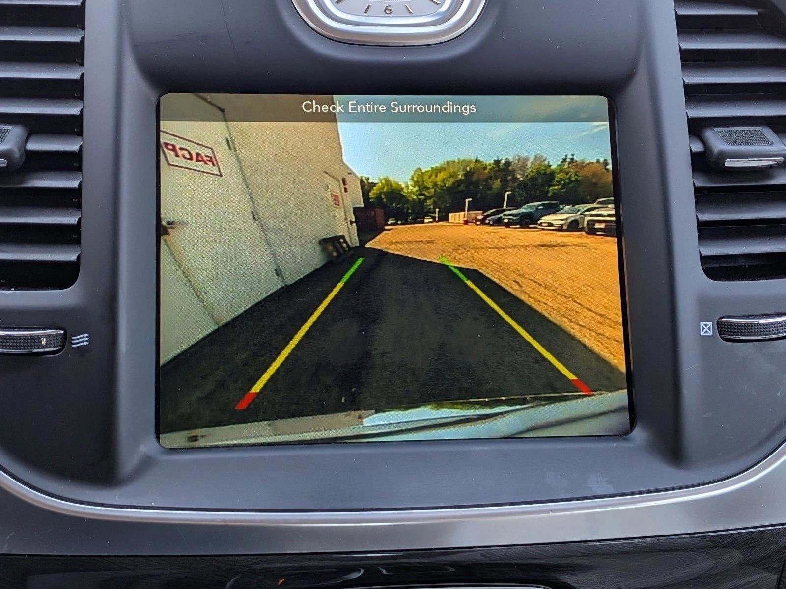 Used 2019 Chrysler 300 Touring AWD/4WD image 11