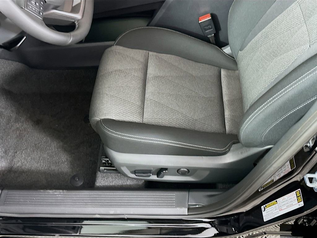 New 2026 Nissan Rogue SV w/ Cold Weather Package AWD/4WD image 26