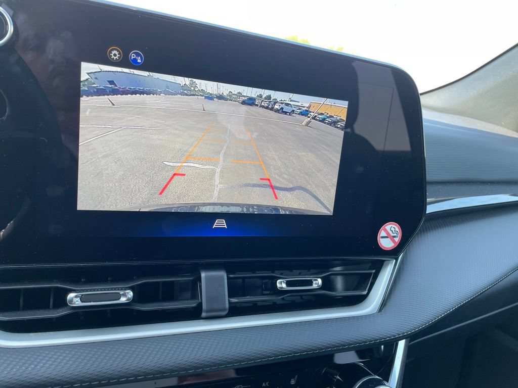 Used 2026 Chevrolet Equinox LT AWD/4WD image 22