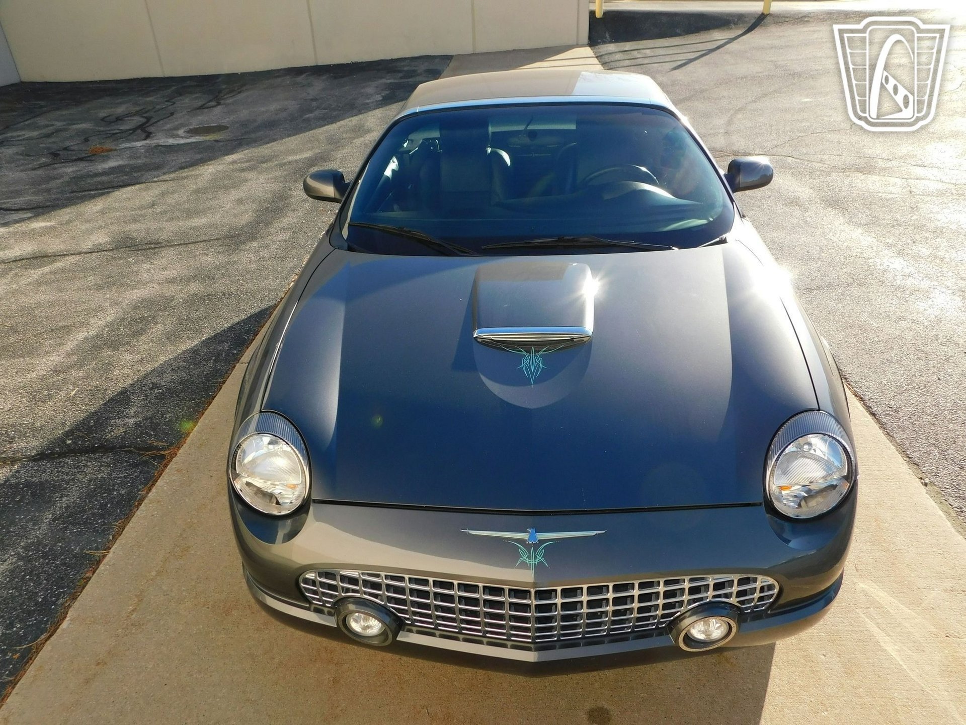 Used 2003 Ford Thunderbird RWD image 5