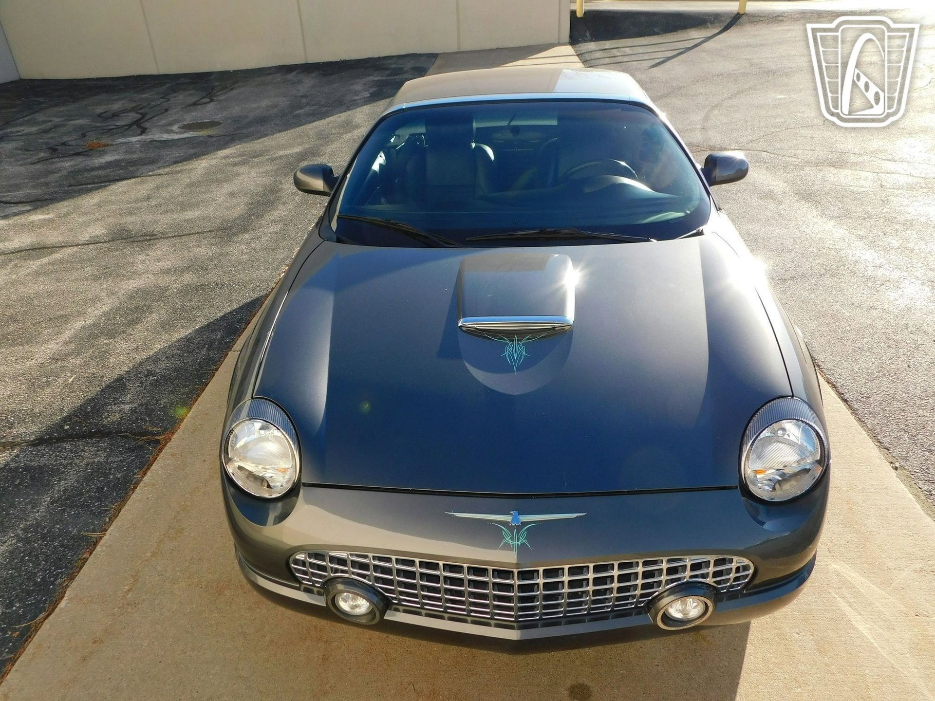Used 2003 Ford Thunderbird image 5