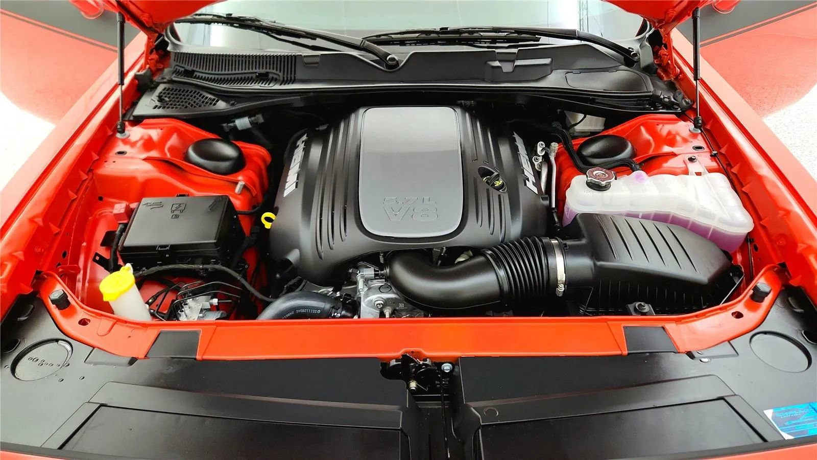 Used 2023 Dodge Challenger R/T w/ Plus Package image 20