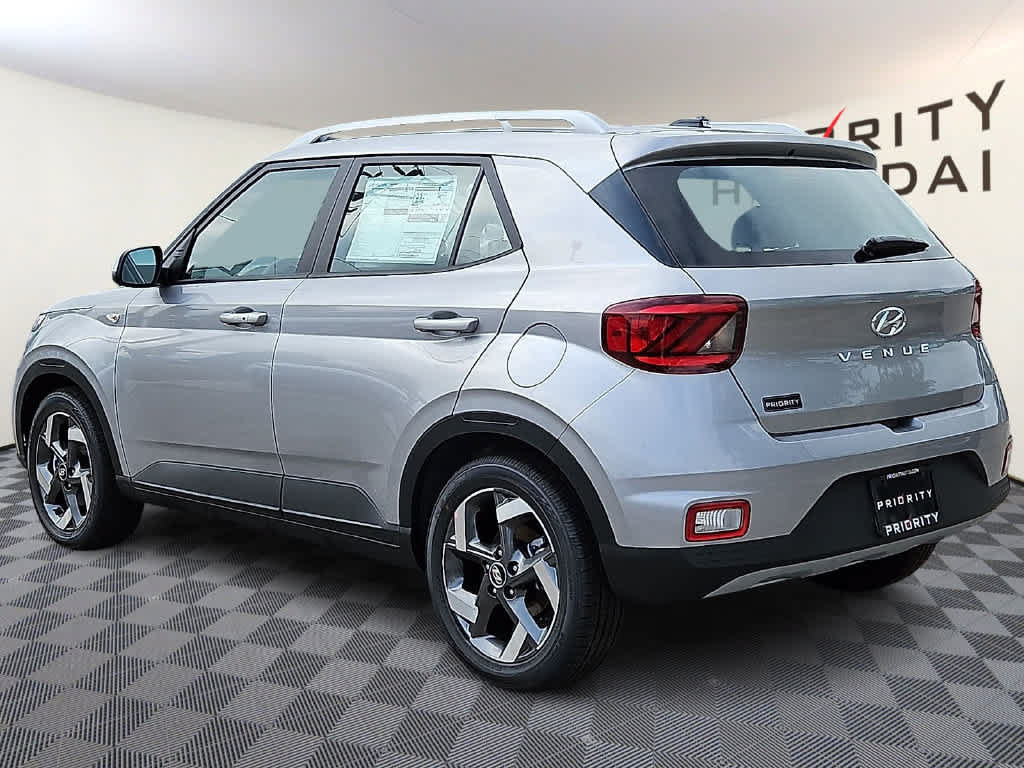 New 2026 Hyundai Venue SEL FWD image 6