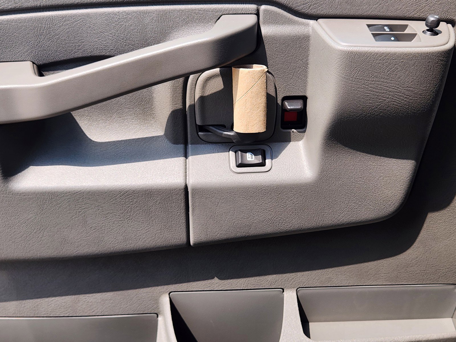 New 2025 GMC Savana 2500 Extended w/ Driver Convenience Package image 18