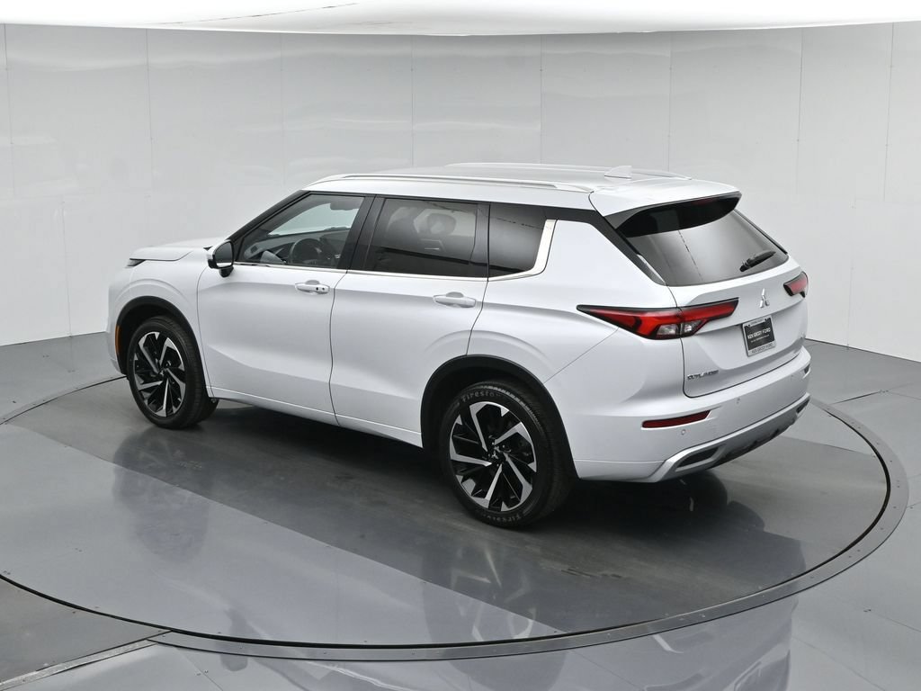 Used 2024 Mitsubishi Outlander SEL FWD image 40