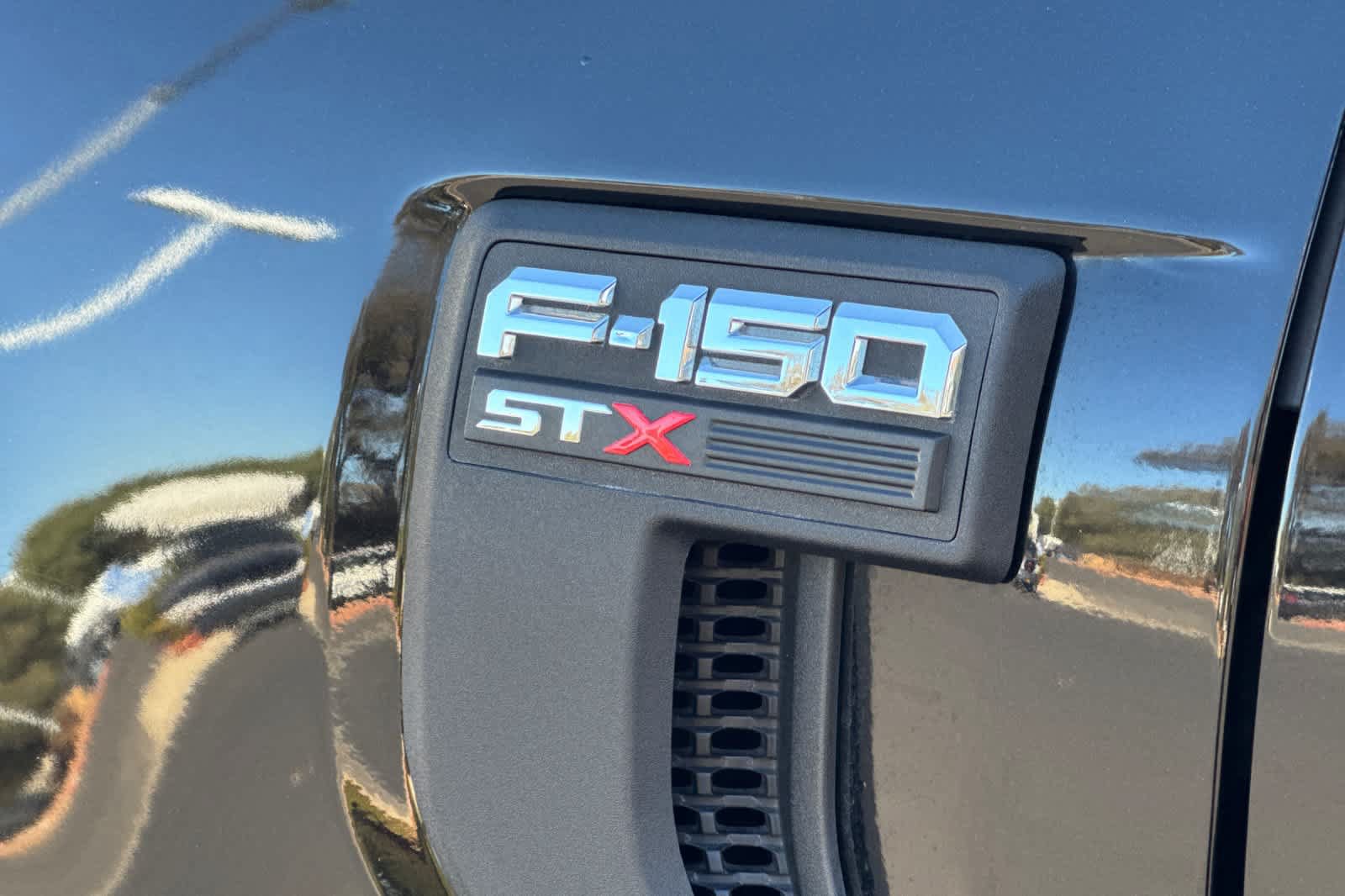 Used 2022 Ford F150 XL w/ STX Appearance Package RWD image 25