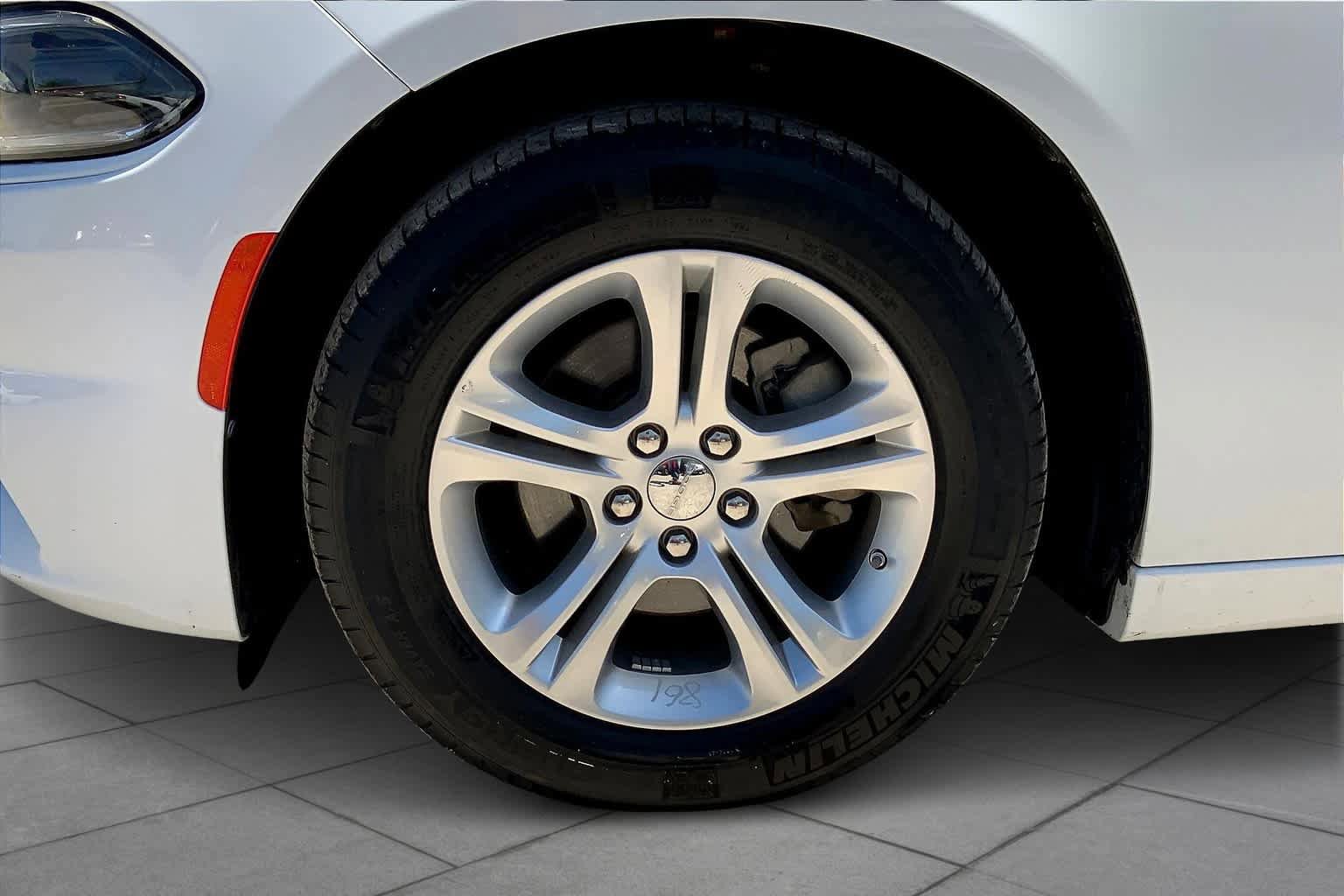 Used 2023 Dodge Charger SXT RWD image 10