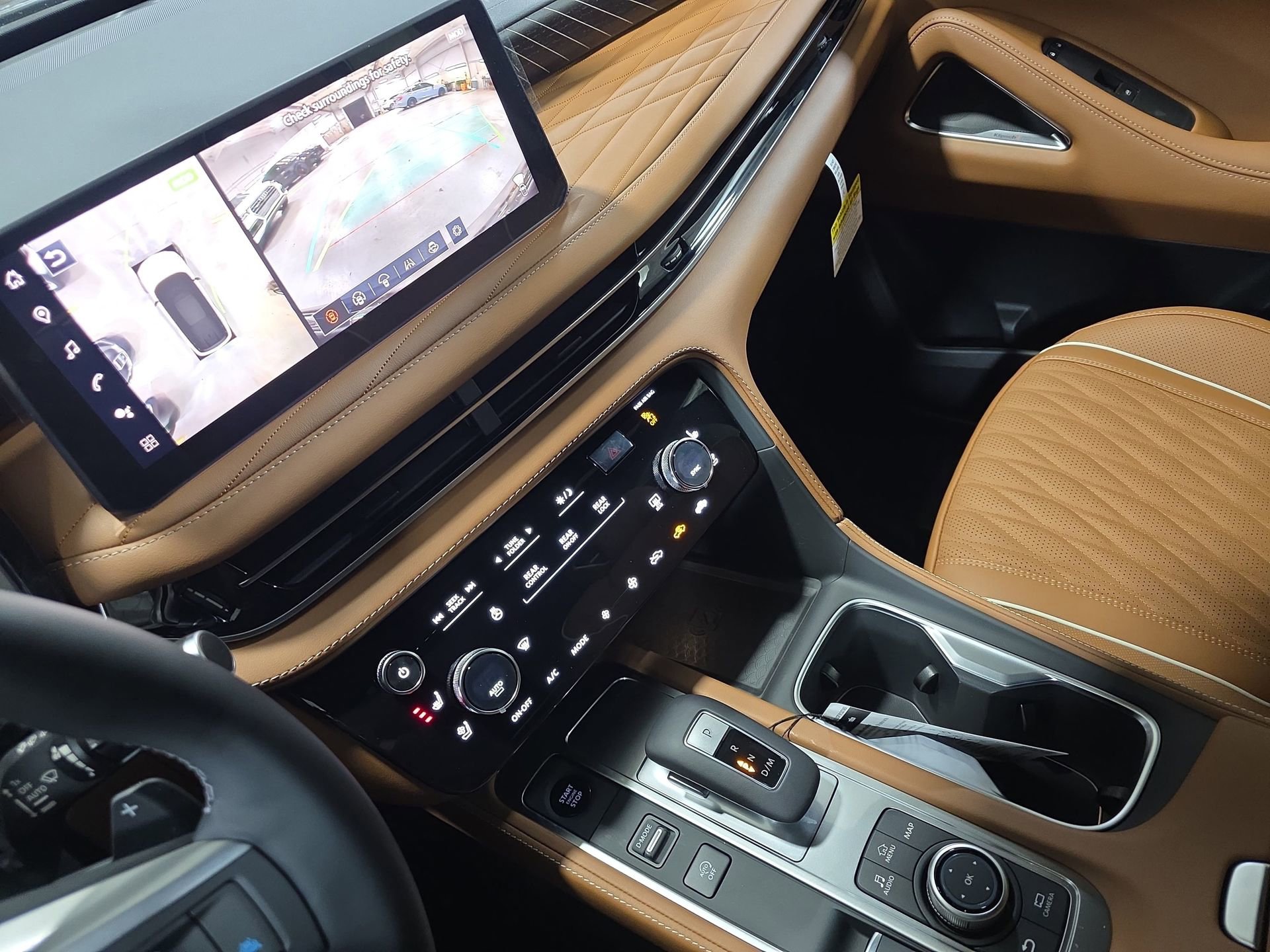 New 2026 INFINITI QX60 Autograph w/ Dark Cargo Package image 25