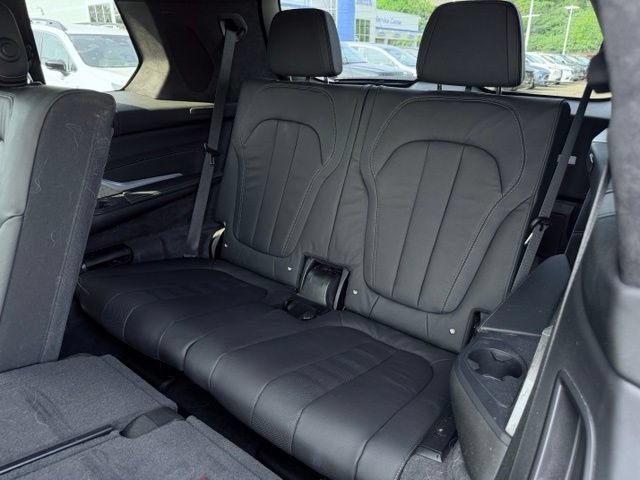 Used 2019 BMW X7 xDrive50i w/ M Sport Package AWD/4WD image 27