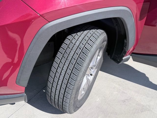 Used 2023 Toyota RAV4 XLE image 34