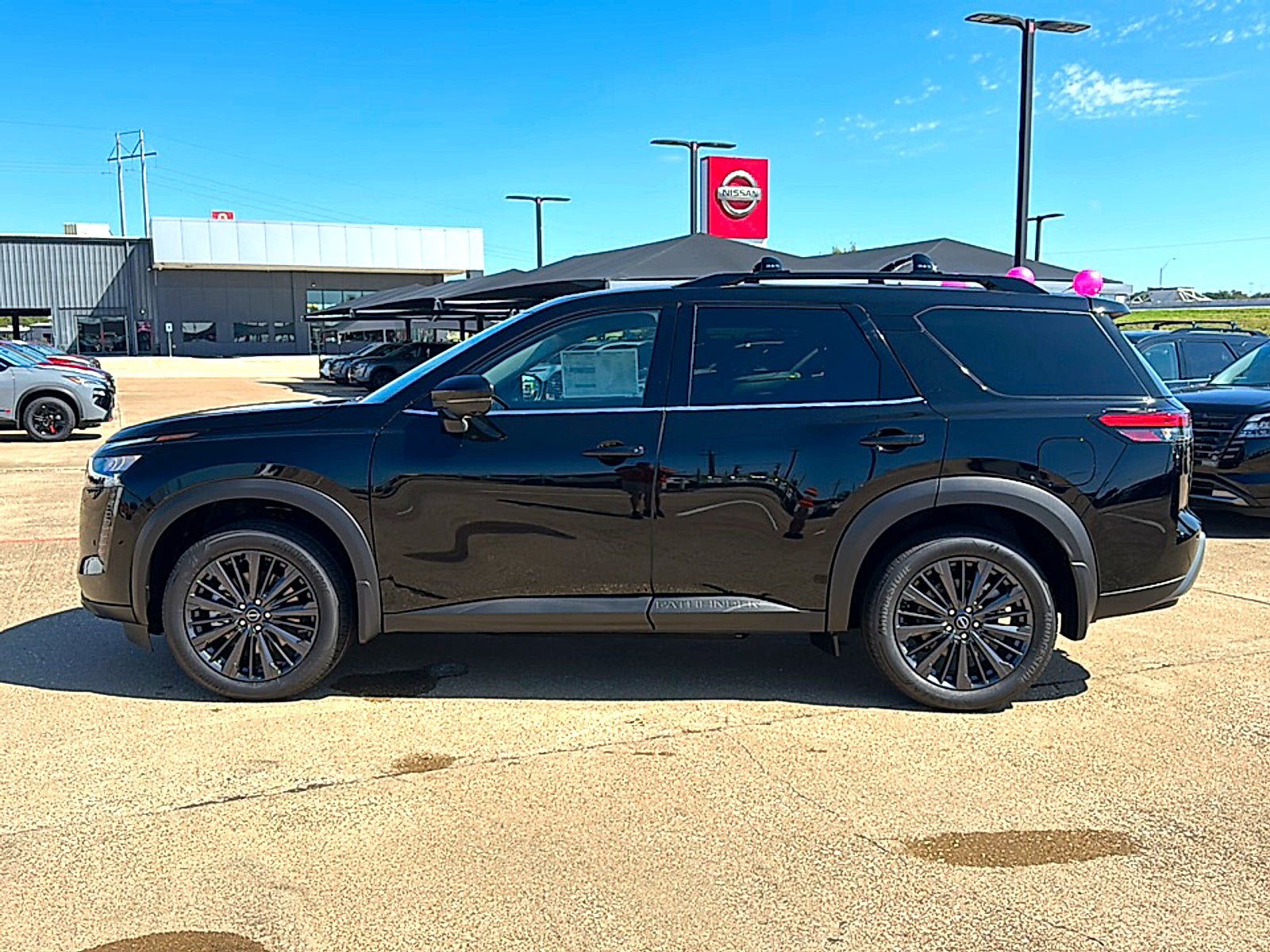 New 2026 Nissan Pathfinder SL w/ SL Premium Package FWD image 5