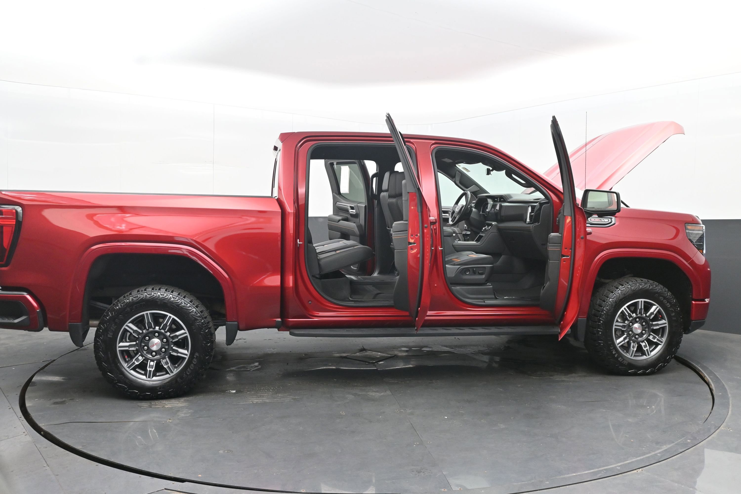 Used 2024 GMC Sierra 1500 AT4 w/ Technology Package image 49