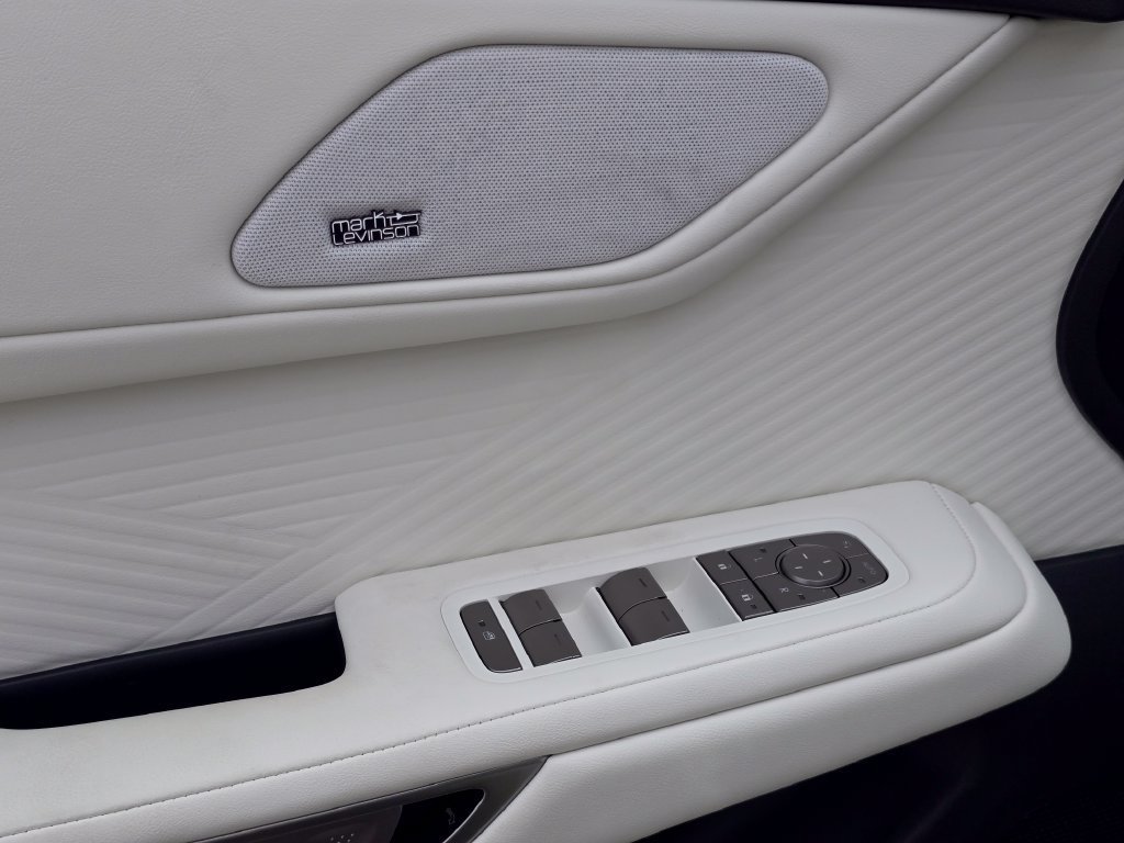 New 2026 Lexus ES 350h w/ Cold Area Package FWD image 38