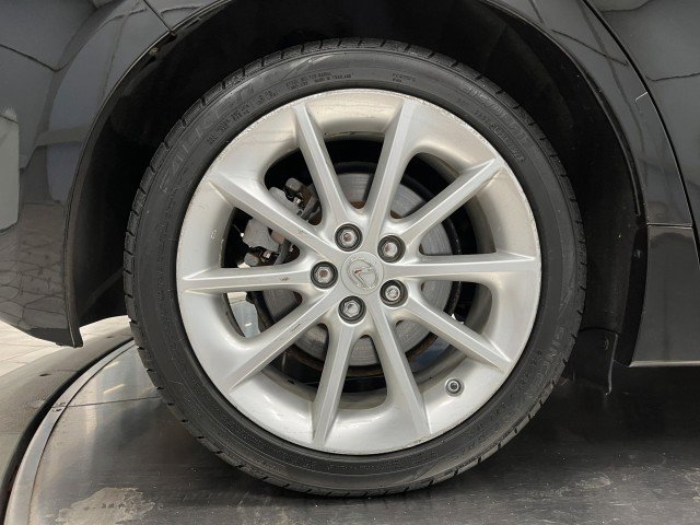 Used 2011 Lexus CT 200h Premium w/ Leather Pkg image 35