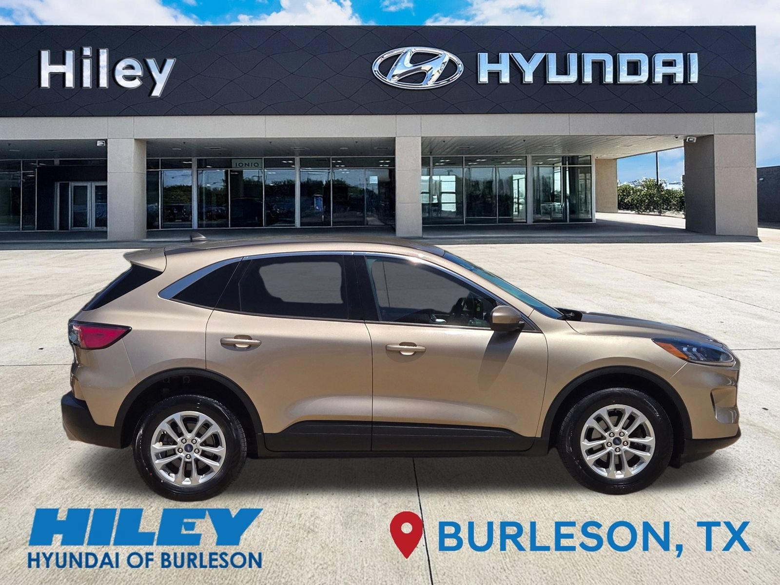 Used 2021 Ford Escape SE w/ Convenience Package AWD/4WD image 3
