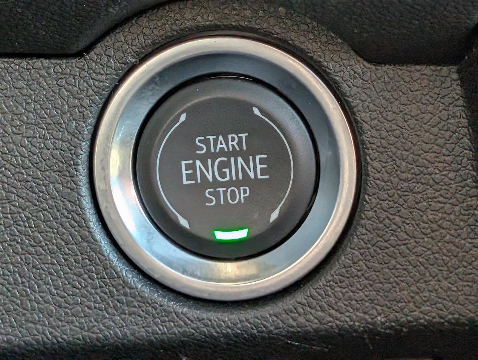 Used 2024 Chevrolet Traverse RS w/ LPO, Floor Liner Package image 31