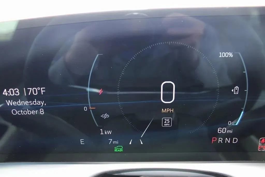 New 2026 Cadillac Vistiq Luxury image 15