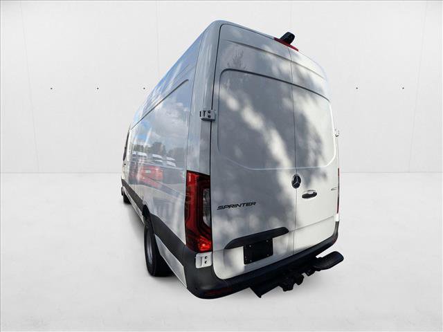 New 2025 Mercedes-Benz Sprinter 4500 image 8