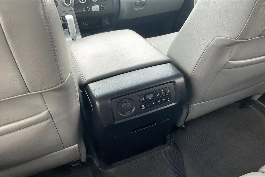 Used 2014 Toyota Sequoia Limited AWD/4WD image 10