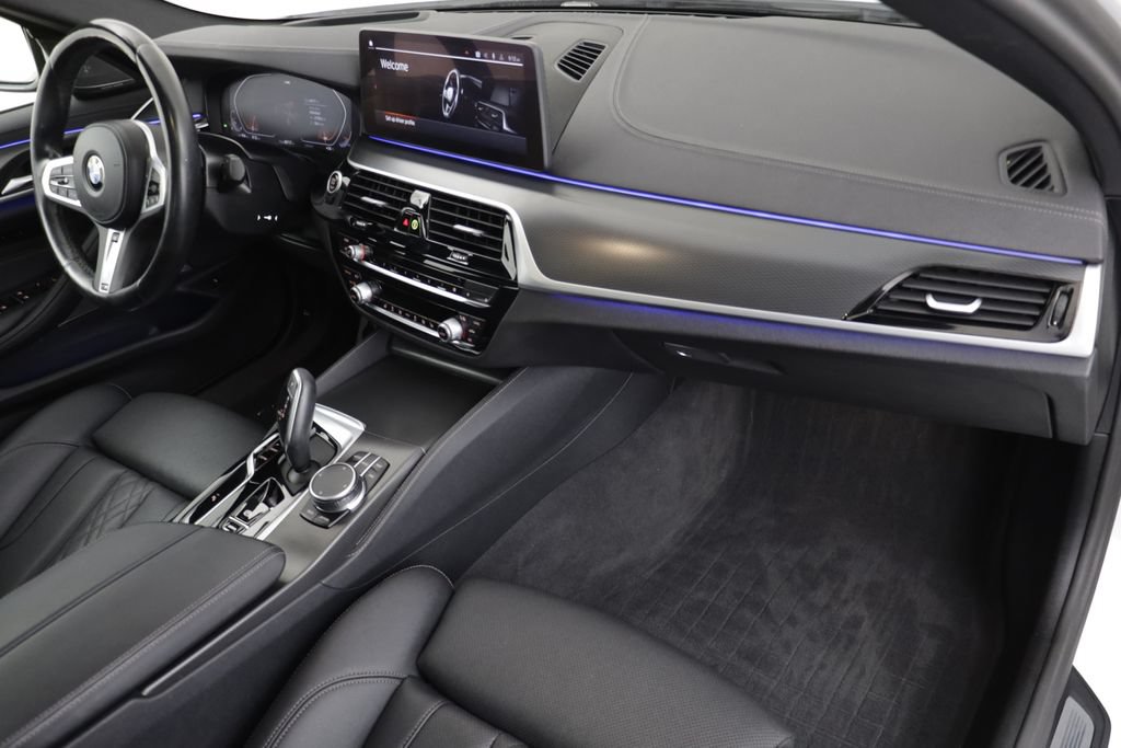 Used 2023 BMW 540i xDrive w/ M Sport Package AWD/4WD image 19