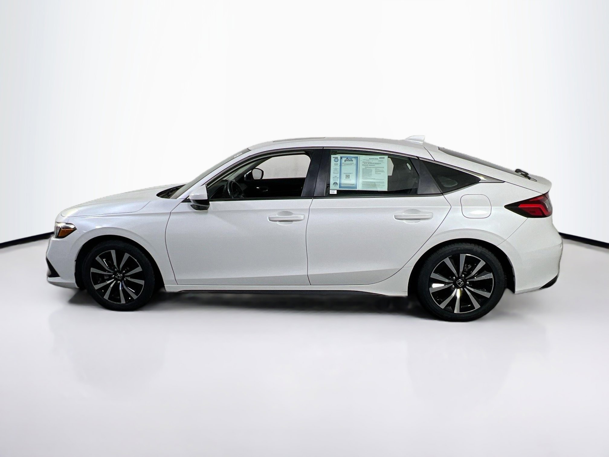 Used 2022 Honda Civic EX-L image 8