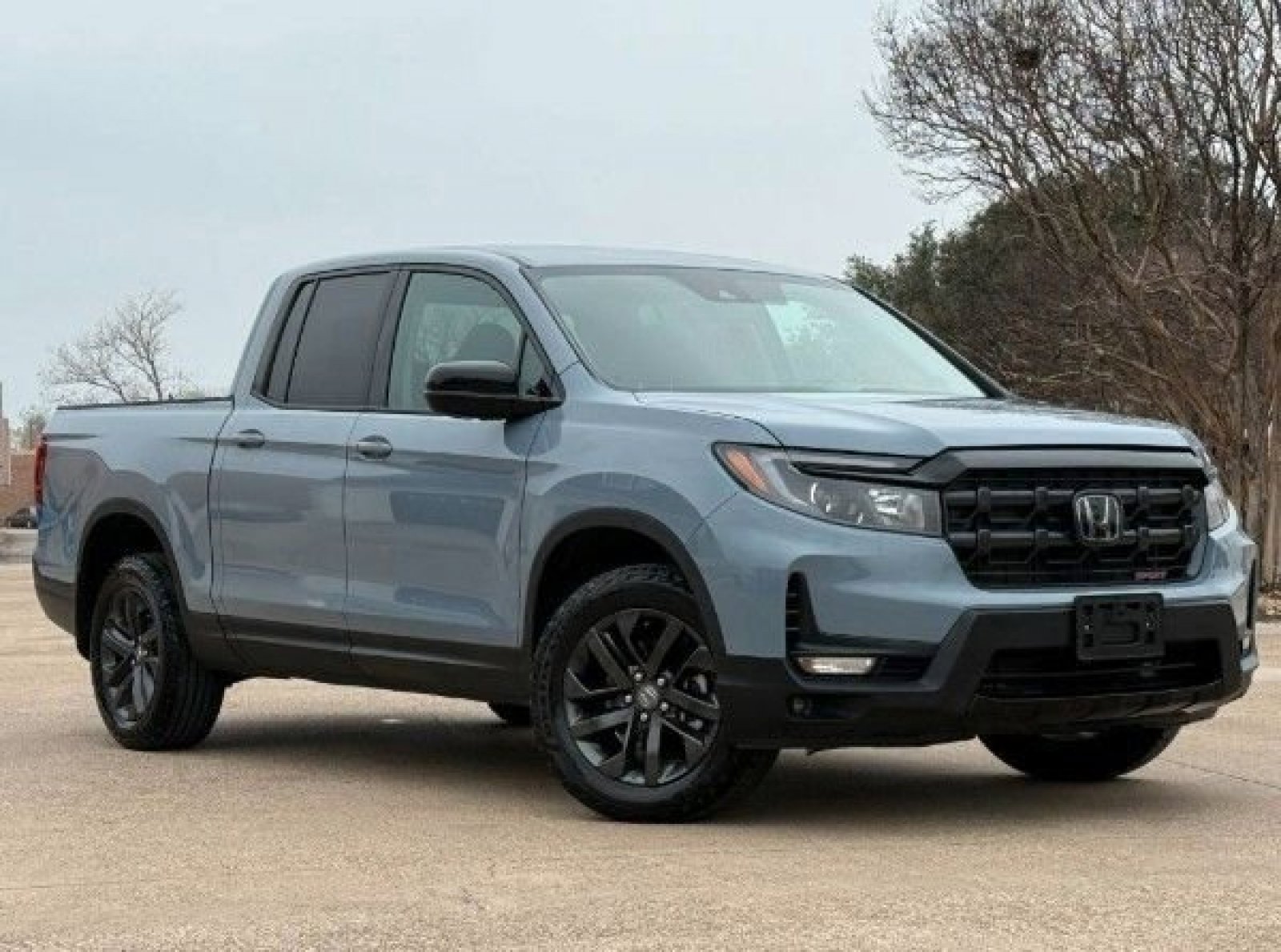 Used 2024 Honda Ridgeline Sport image 2