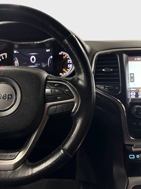 Used 2018 Jeep Grand Cherokee Altitude image 37